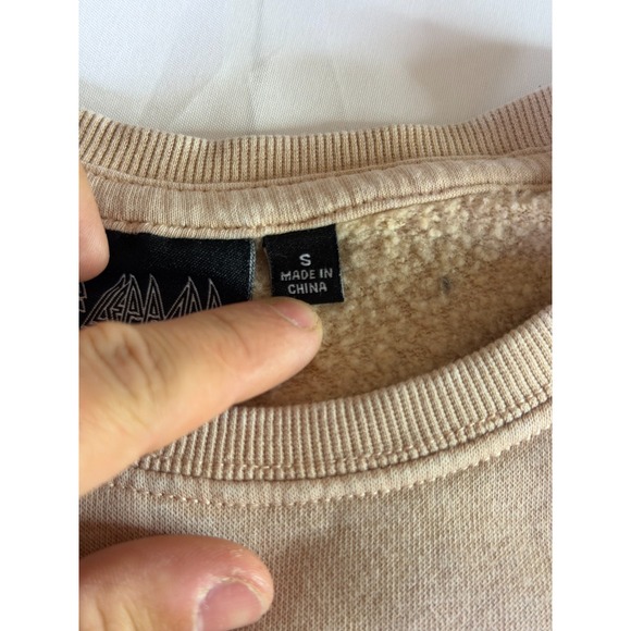 Women's Def Leppard Crewneck Oversized Sweatshirt Size‎ Small Leopard Graphic - Picture 3 of 6